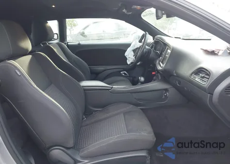 2017 Dodge Challenger R/T z USA, uszkodzony, nr VIN 2C3CDZBT5HH611683